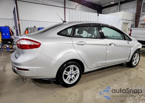 2018 Ford Fiesta Se z USA, uszkodzony, nr VIN 3FADP4BJ2JM139903